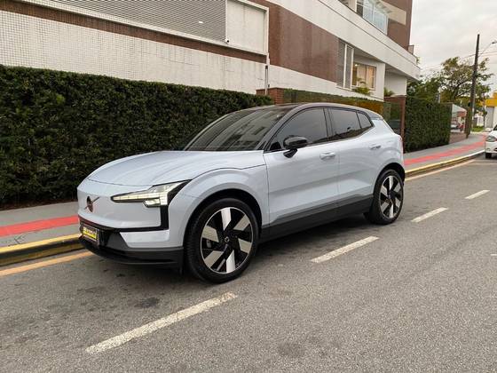 VOLVO EX30 69 KW ELÉTRICO CORE VOLVO EX30 69 KW ELÉTRICO CORE